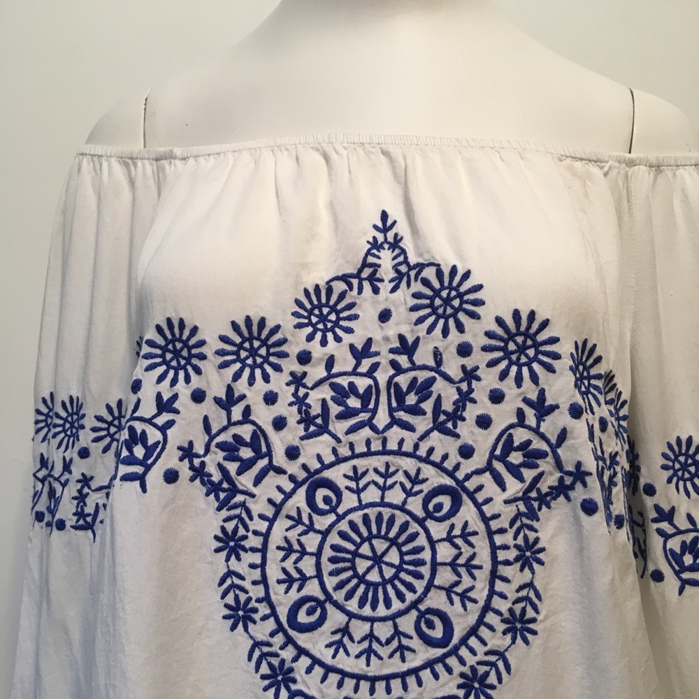 Sale 5 For $25 Gianni Bini Off the Shoulder Top - Picture 3 of 7